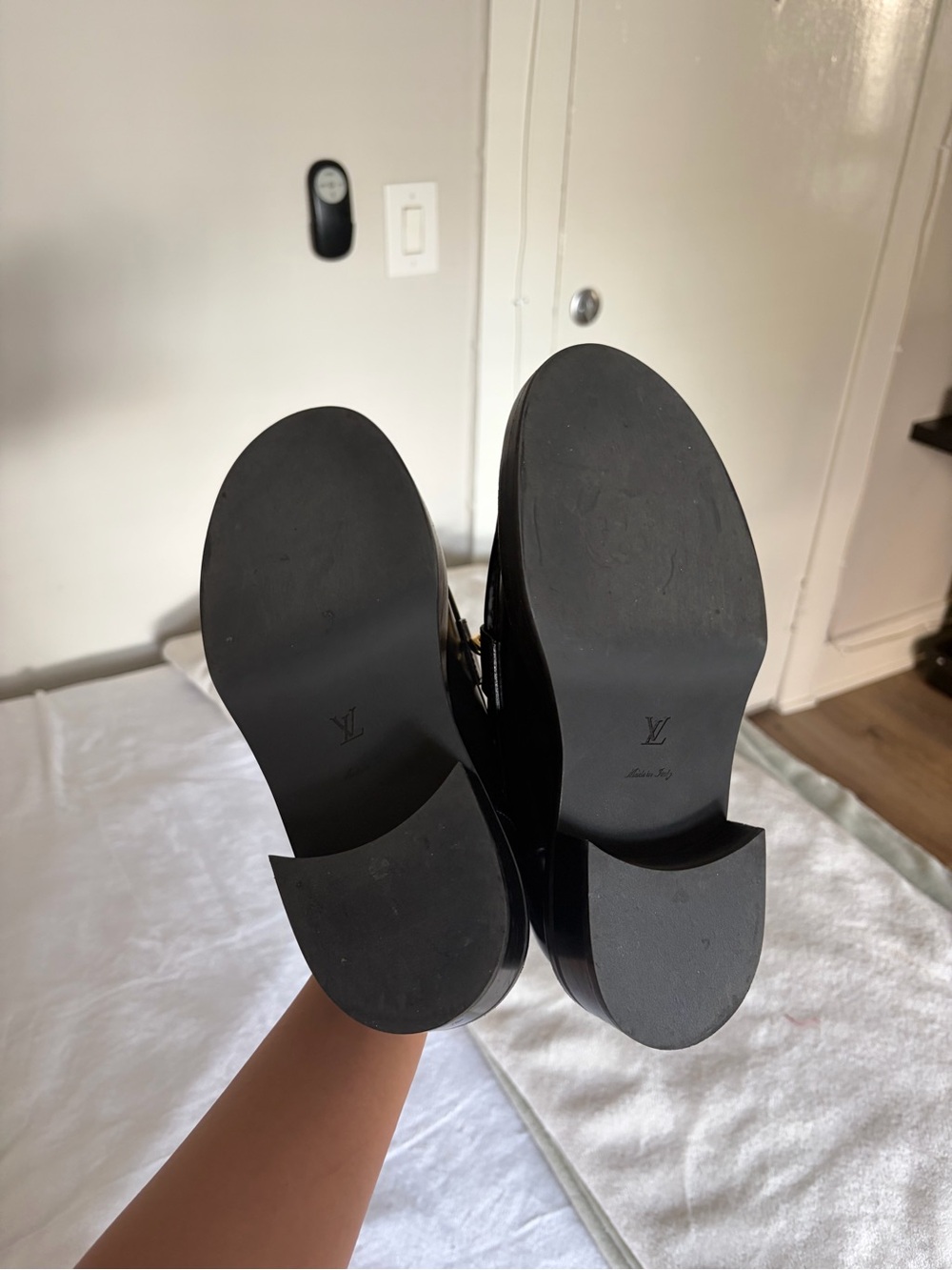 Louis Vuitton Black Leather Loafers with Gold Chain Accent - Picture 7 of 7